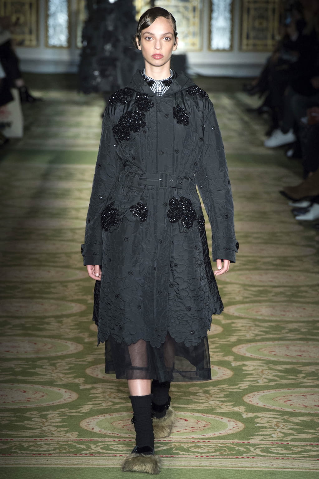 Fashion Week London Fall/Winter 2017 look 14 from the Simone Rocha collection 女装