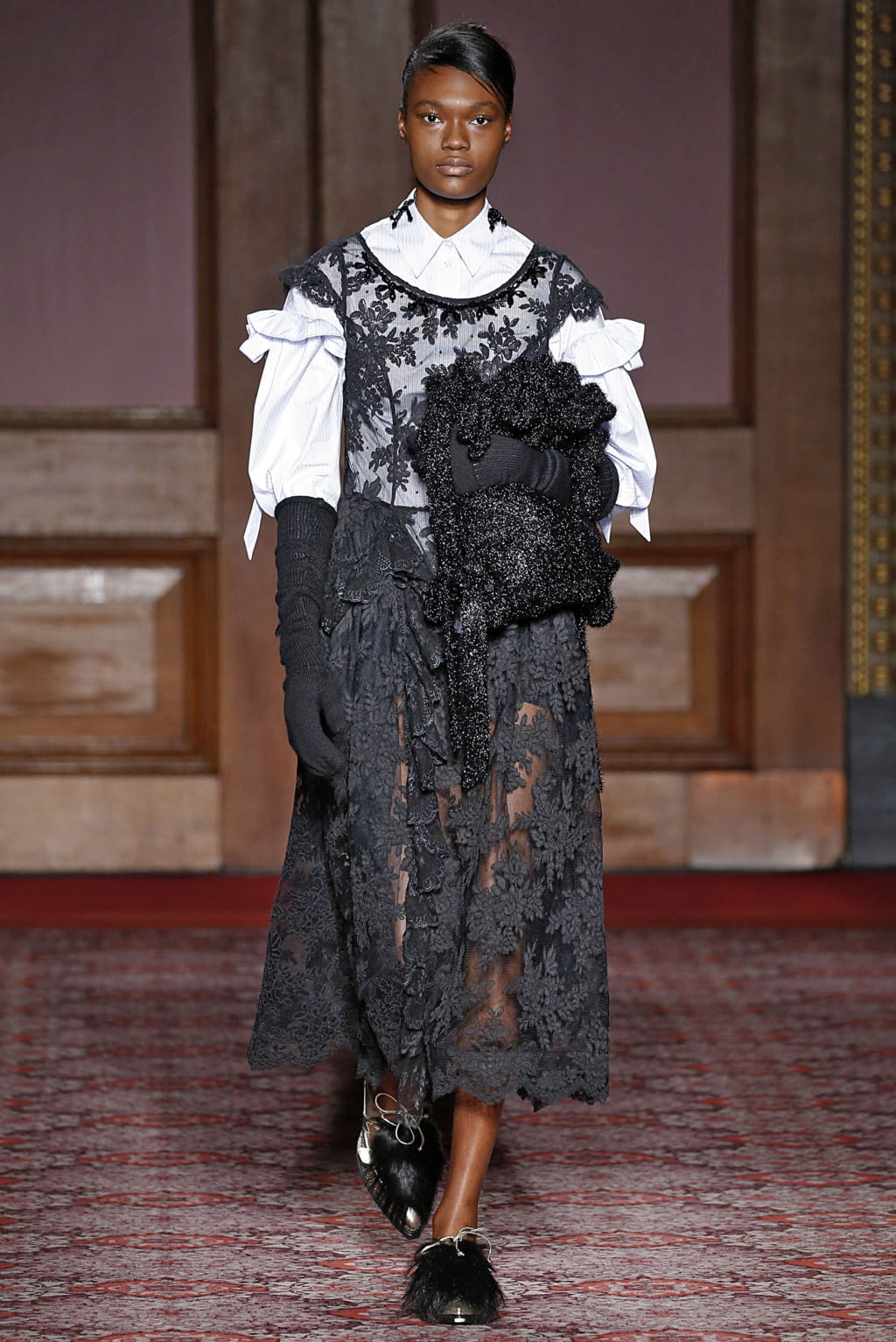 Fashion Week London Fall/Winter 2018 look 29 from the Simone Rocha collection womenswear