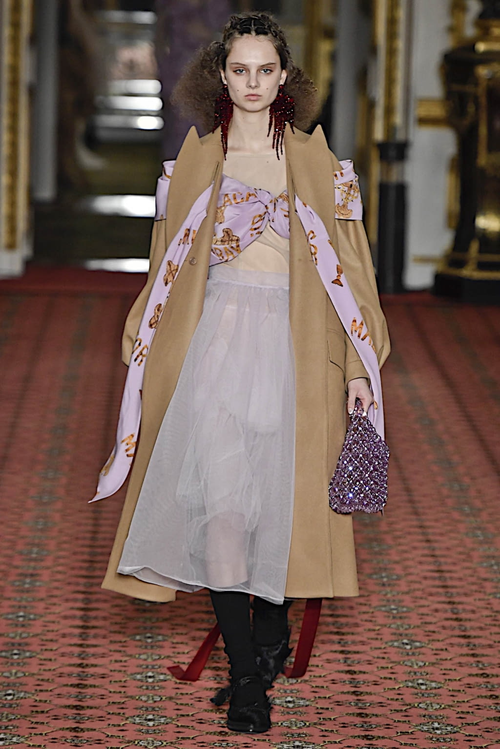 Fashion Week London Fall/Winter 2020 look 13 from the Simone Rocha collection 女装