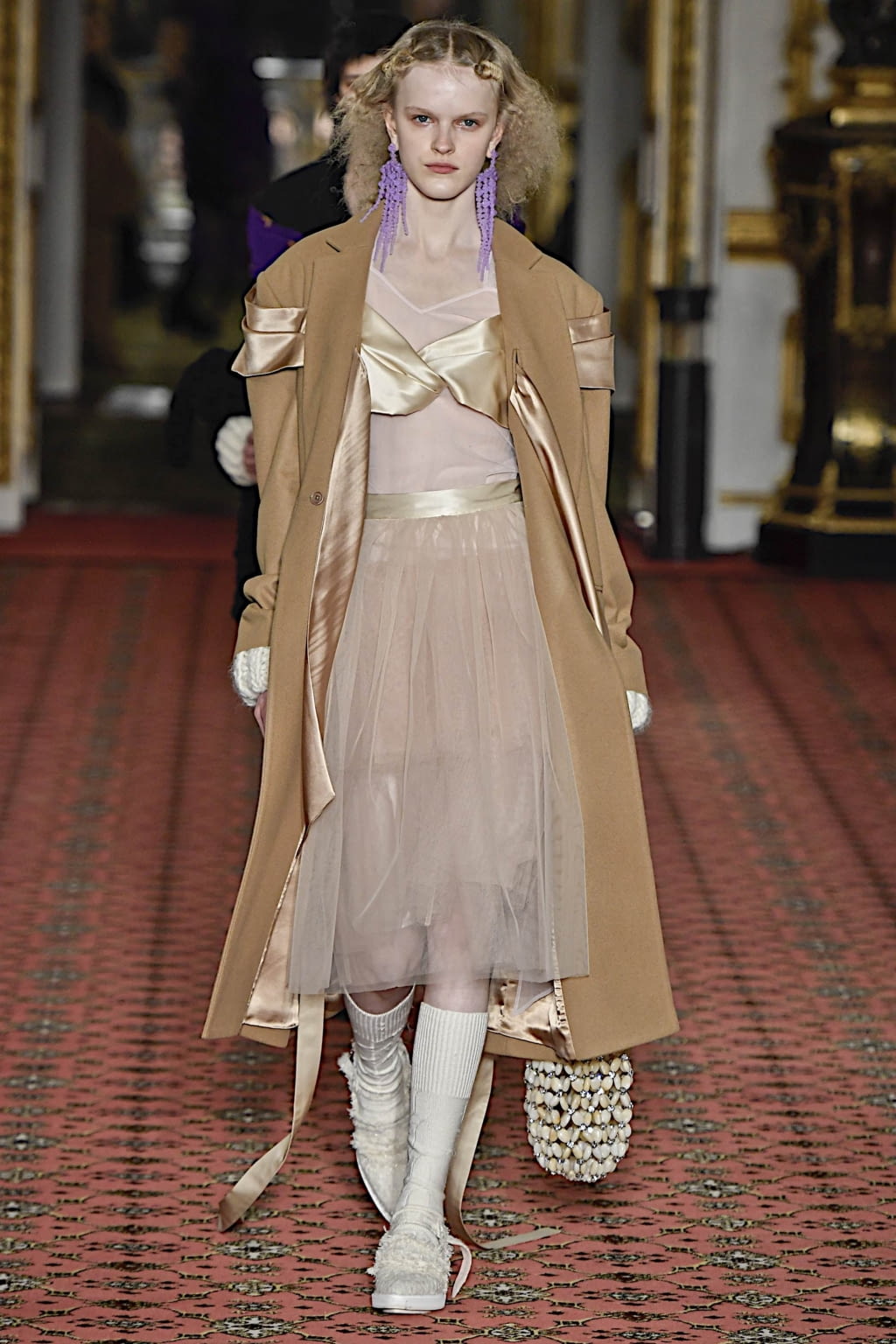 Fashion Week London Fall/Winter 2020 look 15 from the Simone Rocha collection womenswear