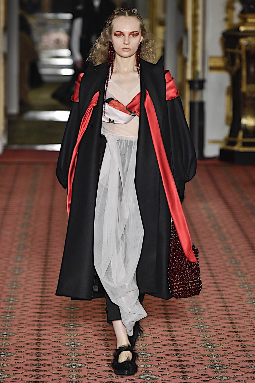 Fashion Week London Fall/Winter 2020 look 21 from the Simone Rocha collection 女装