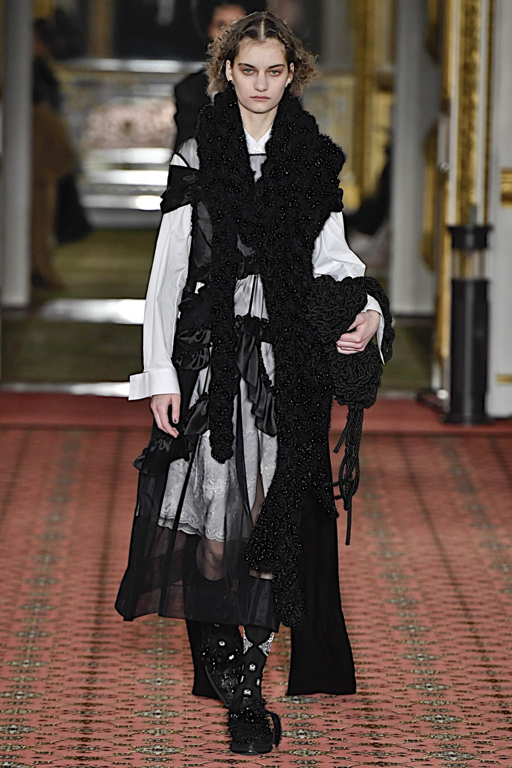 Fashion Week London Fall/Winter 2020 look 22 from the Simone Rocha collection 女装