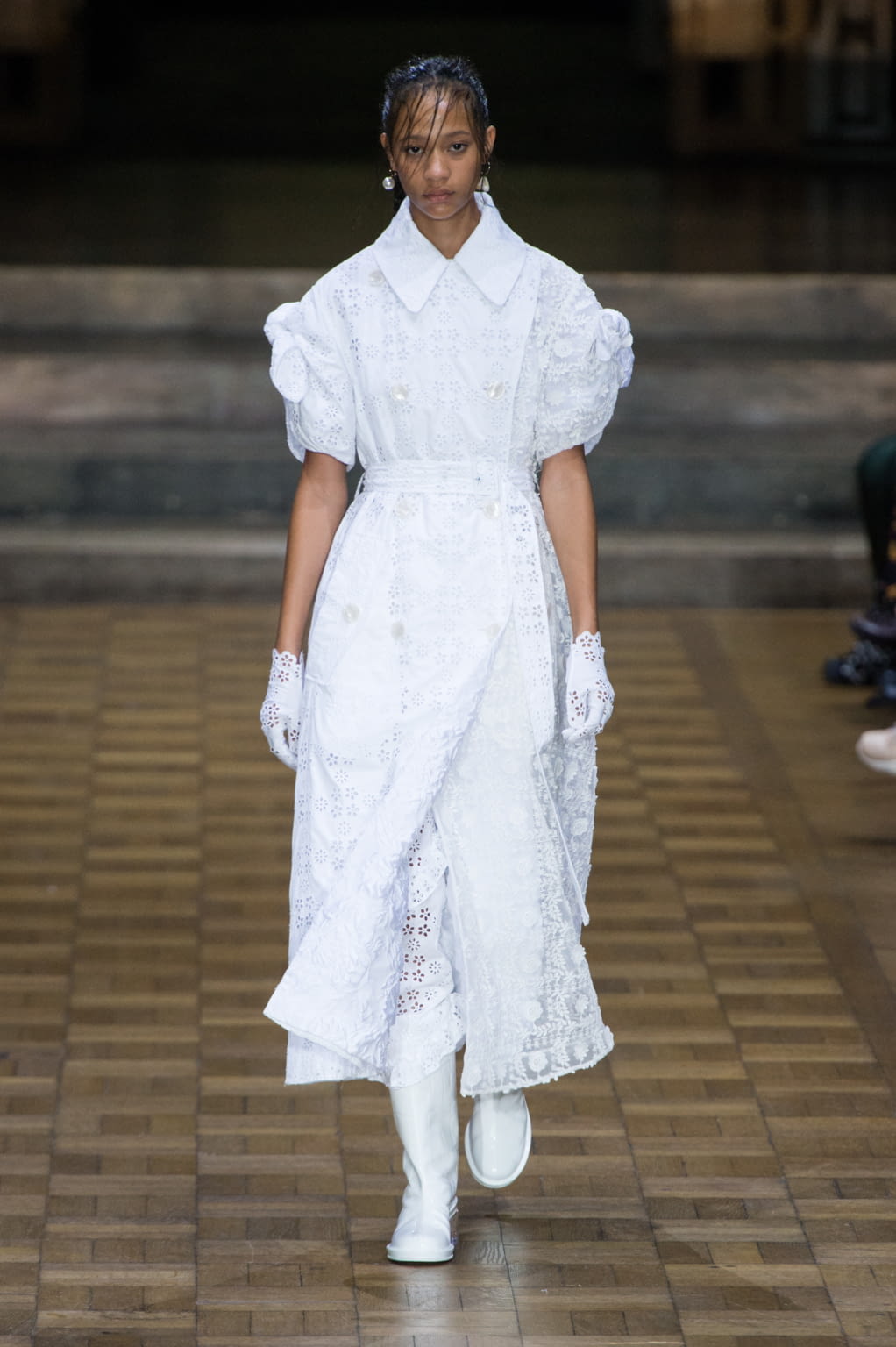 Fashion Week London Spring/Summer 2017 look 1 from the Simone Rocha collection womenswear
