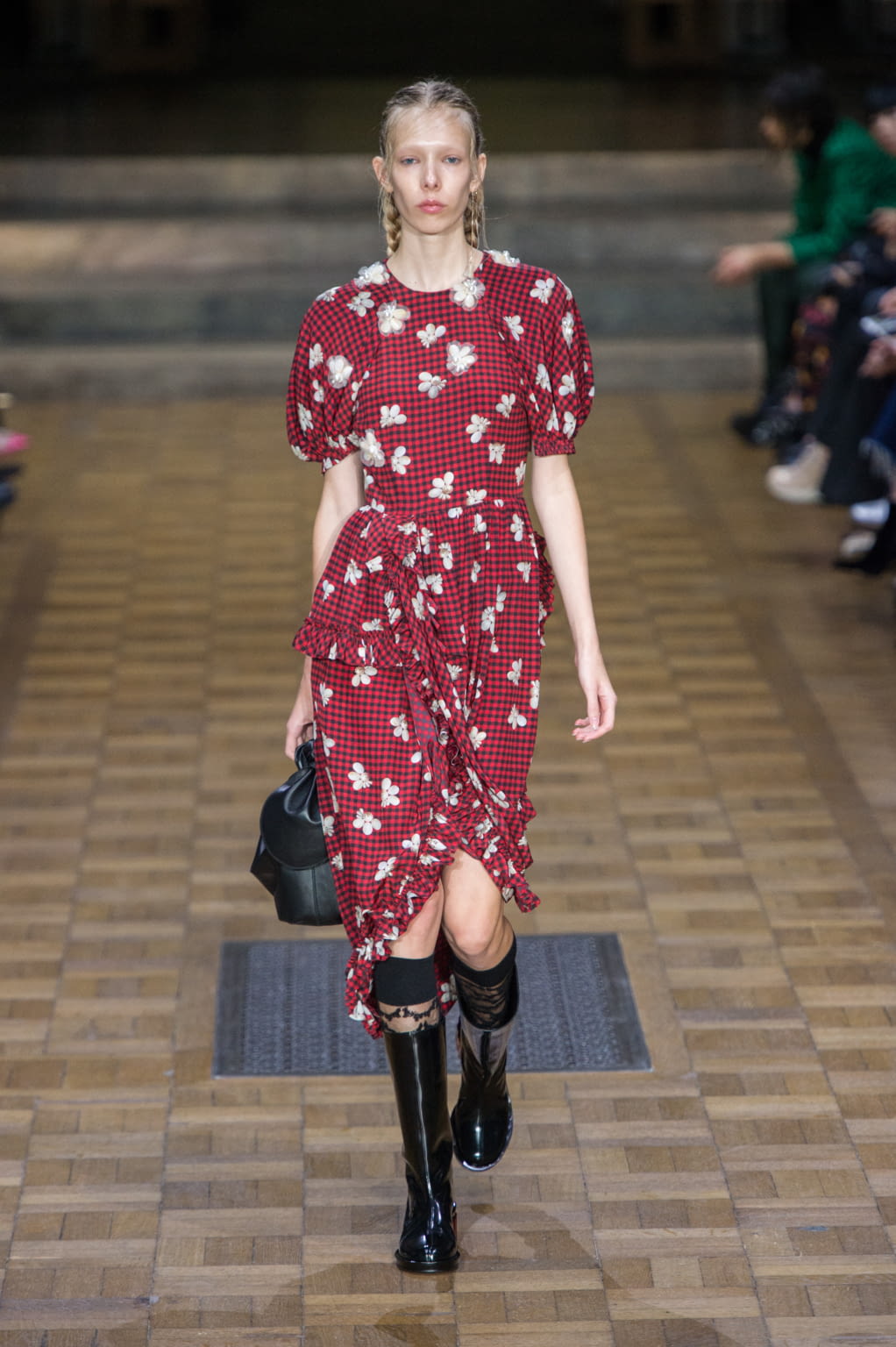 Fashion Week London Spring/Summer 2017 look 15 from the Simone Rocha collection womenswear