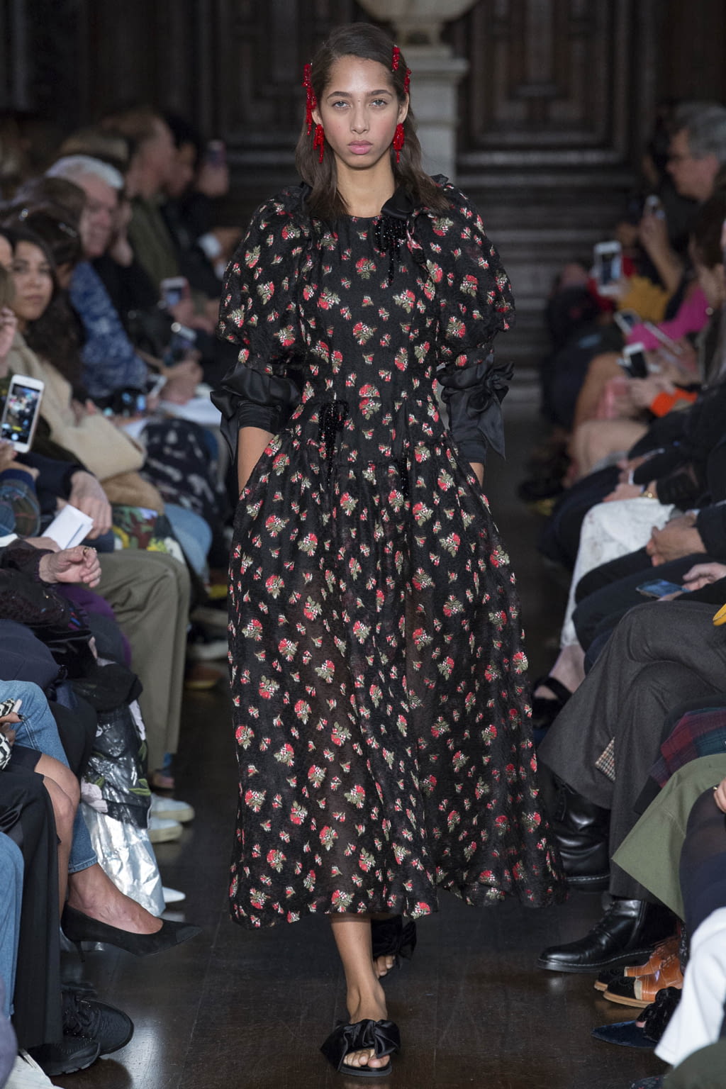 Fashion Week London Spring/Summer 2018 look 21 from the Simone Rocha collection womenswear