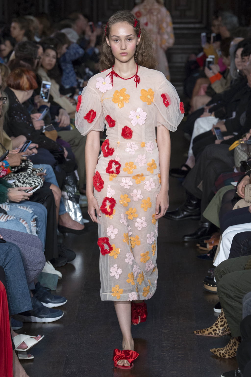 Fashion Week London Spring/Summer 2018 look 28 from the Simone Rocha collection 女装