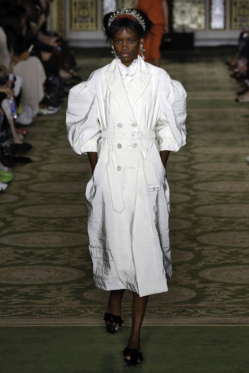 Fashion Week London Spring/Summer 2019 look 16 from the Simone Rocha collection womenswear