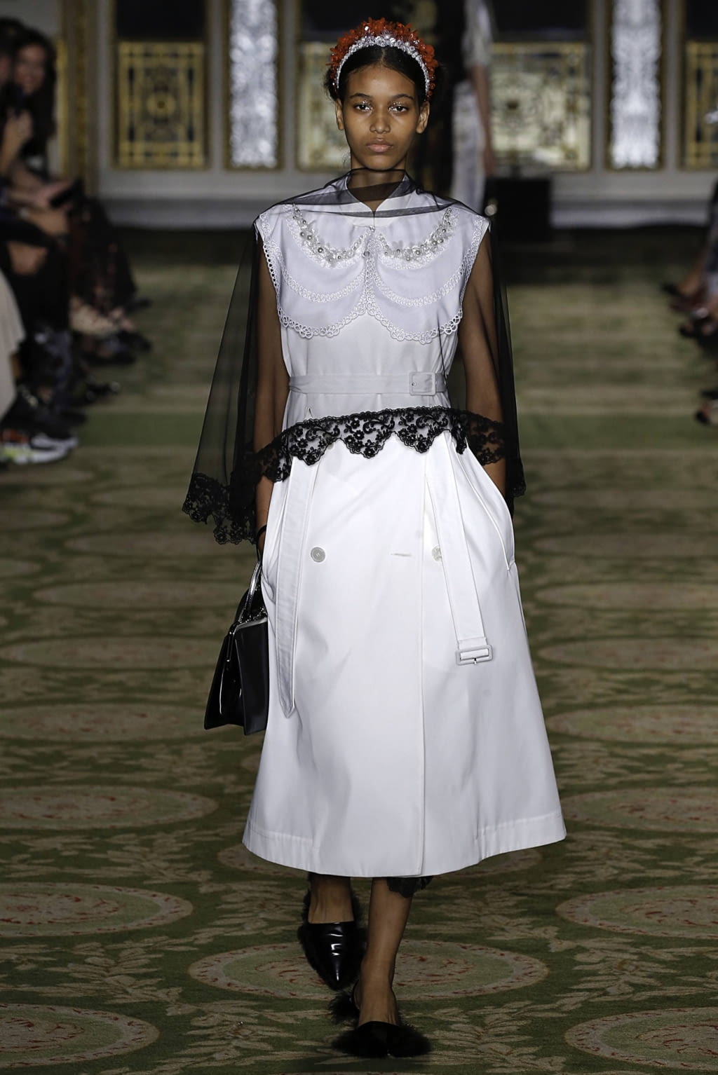 Fashion Week London Spring/Summer 2019 look 22 from the Simone Rocha collection womenswear