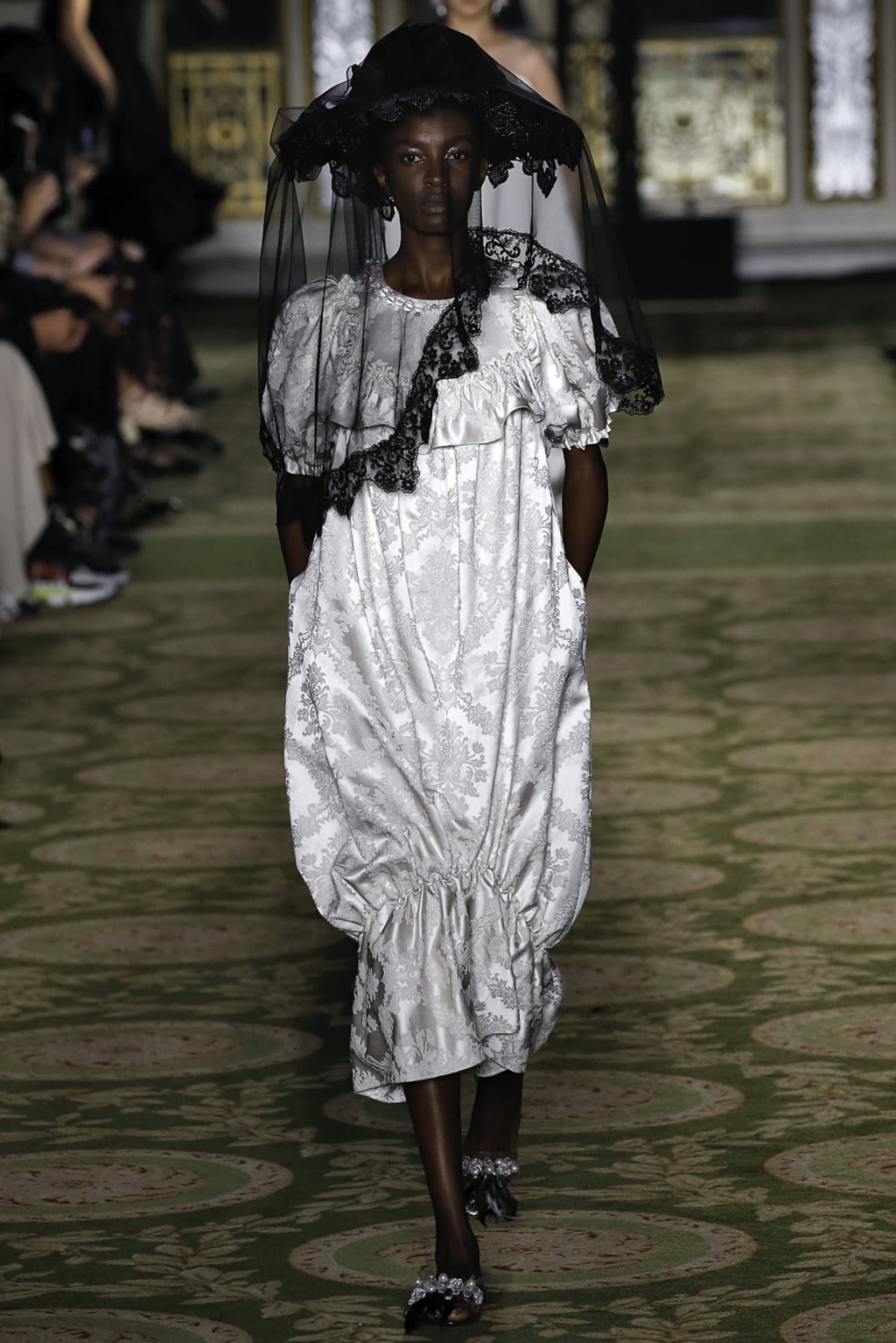 Fashion Week London Spring/Summer 2019 look 27 from the Simone Rocha collection womenswear