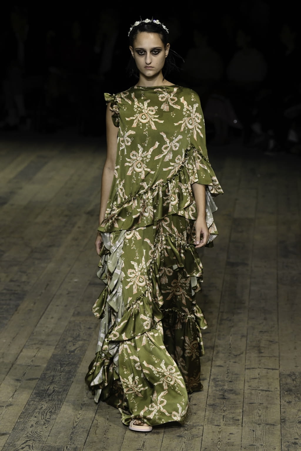 Fashion Week London Spring/Summer 2020 look 17 de la collection Simone Rocha womenswear