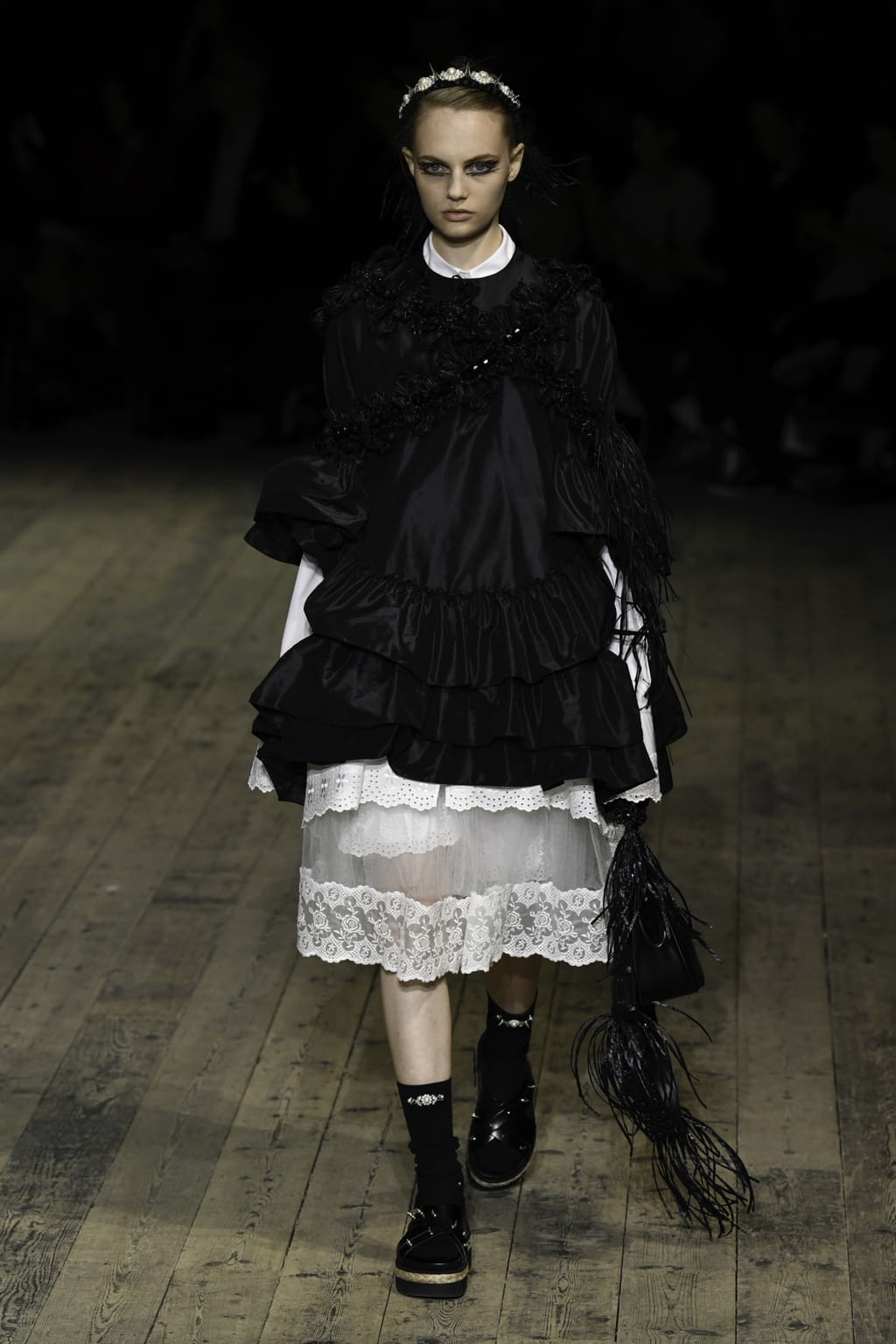 Fashion Week London Spring/Summer 2020 look 20 from the Simone Rocha collection 女装