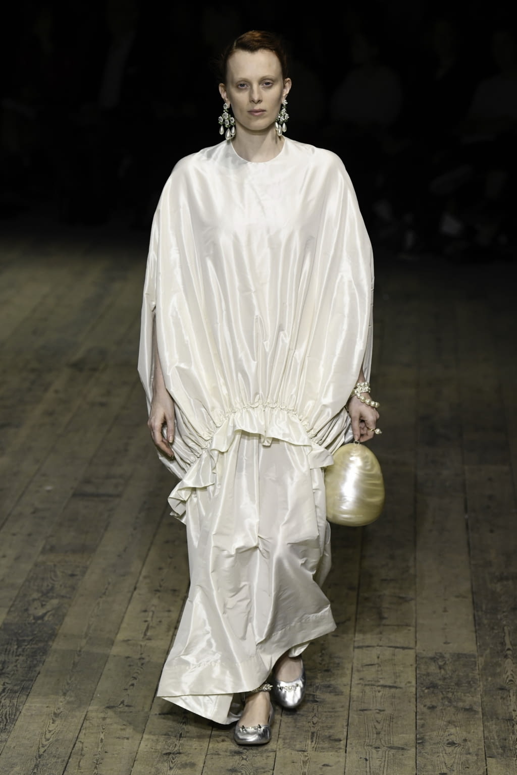 Fashion Week London Spring/Summer 2020 look 42 from the Simone Rocha collection womenswear