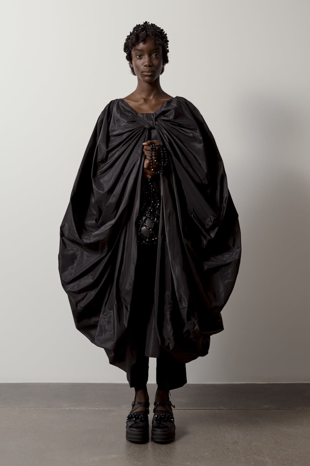 Fashion Week London Spring/Summer 2021 look 5 from the Simone Rocha collection womenswear