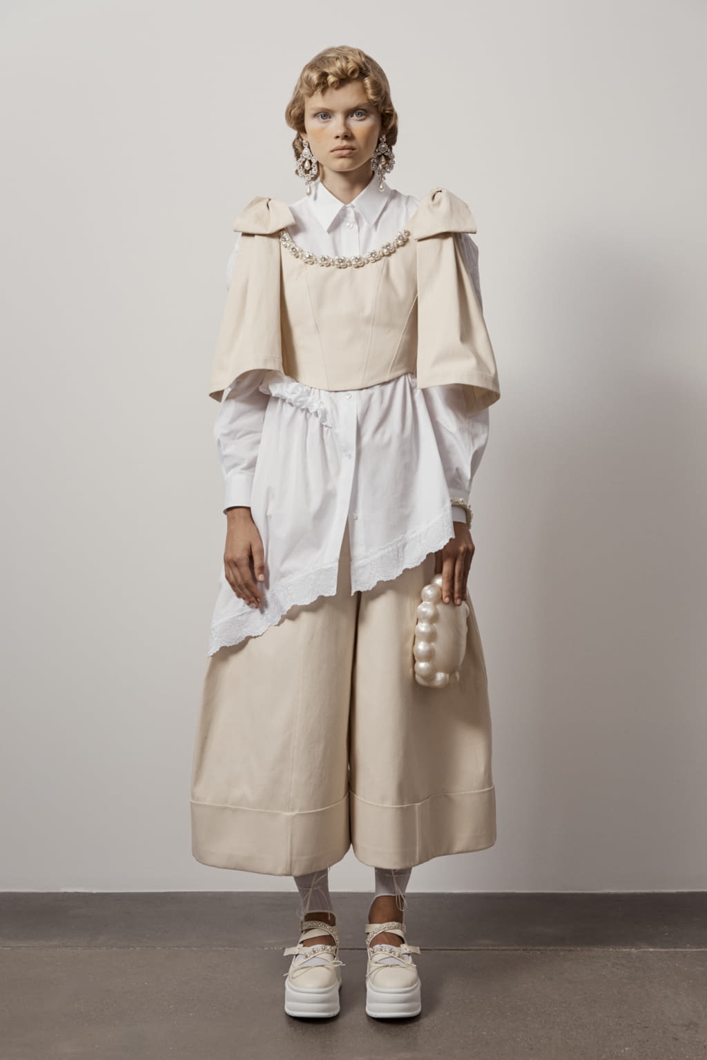 Fashion Week London Spring/Summer 2021 look 23 from the Simone Rocha collection 女装