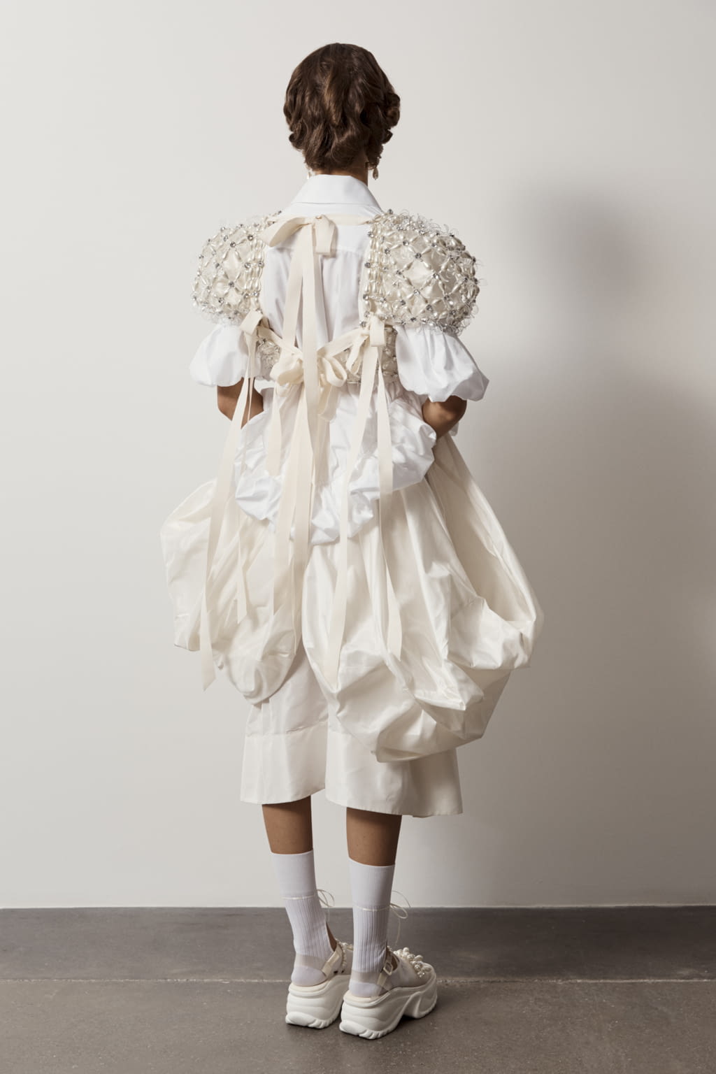 Fashion Week London Spring/Summer 2021 look 28 from the Simone Rocha collection womenswear