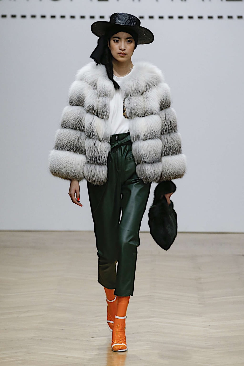 Fashion Week Milan Fall/Winter 2019 look 16 de la collection Simonetta Ravizza womenswear