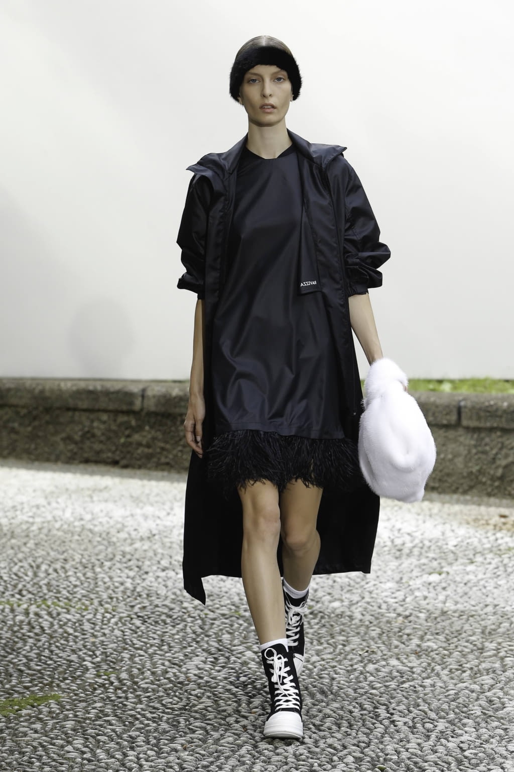 Fashion Week Milan Spring/Summer 2019 look 14 from the Simonetta Ravizza collection womenswear