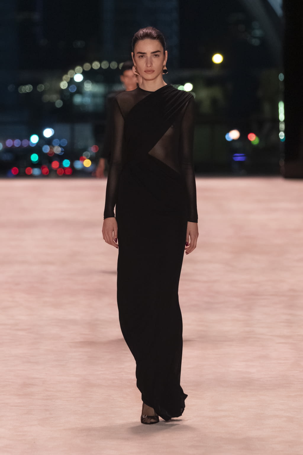 Fashion Week Paris Fall/Winter 2022 look 51 de la collection Saint Laurent womenswear