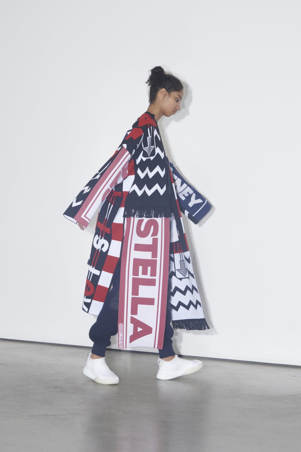 Fashion Week Paris Pre-Fall 2018 look 12 from the Stella McCartney collection 女装