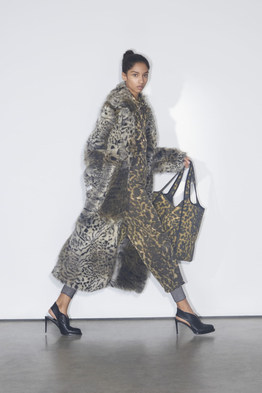 Fashion Week Paris Pre-Fall 2018 look 23 from the Stella McCartney collection womenswear