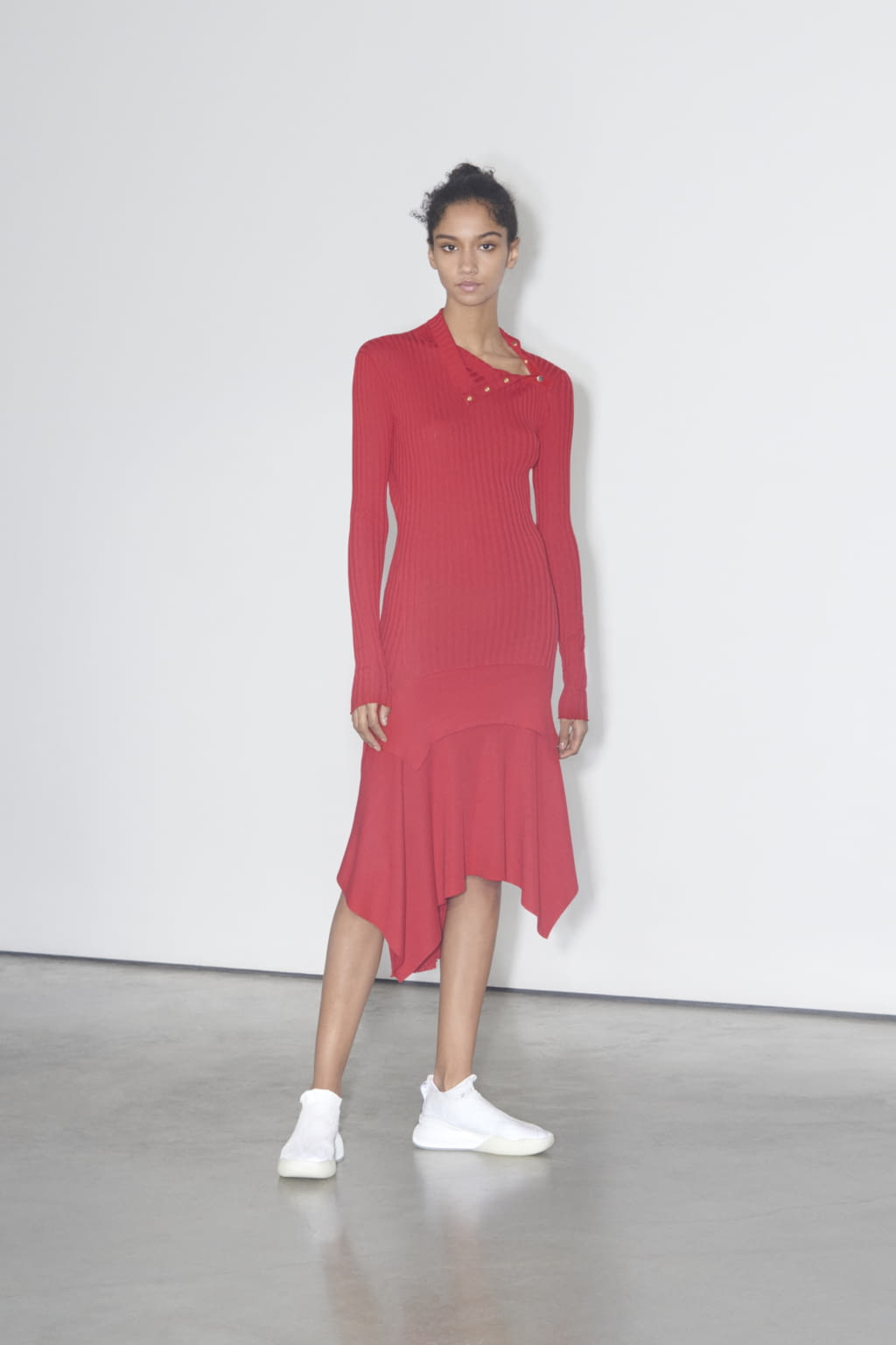 Fashion Week Paris Pre-Fall 2018 look 3 from the Stella McCartney collection womenswear