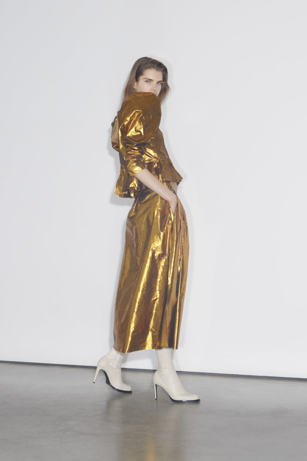 Fashion Week Paris Pre-Fall 2018 look 38 from the Stella McCartney collection womenswear