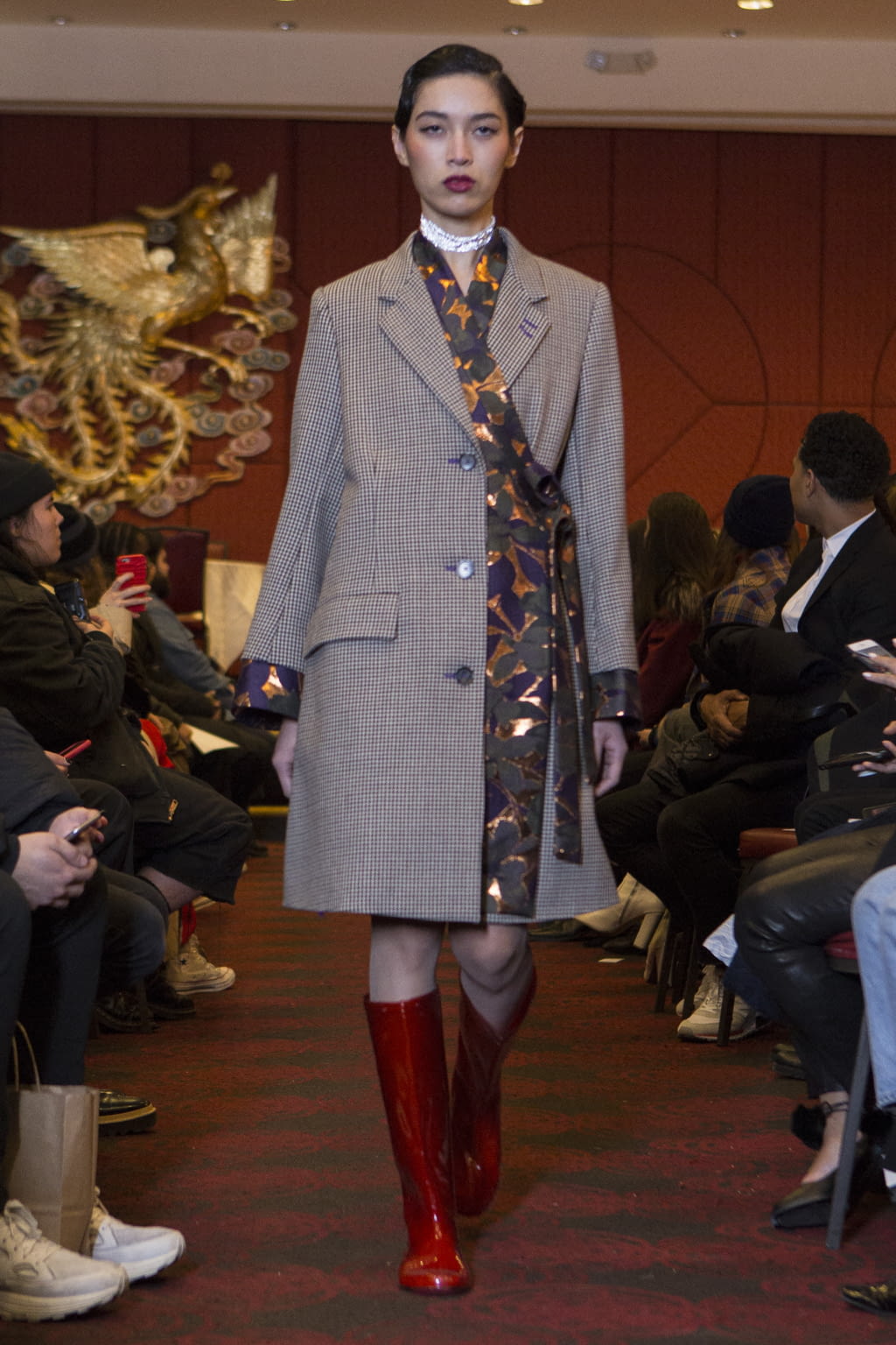 Fashion Week New York Fall/Winter 2018 look 13 from the SNOW XUE GAO collection 女装
