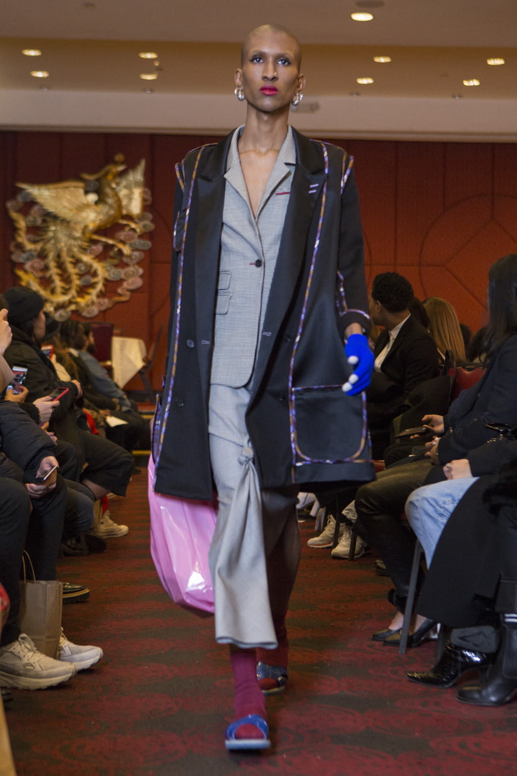 Fashion Week New York Fall/Winter 2018 look 24 from the SNOW XUE GAO collection womenswear