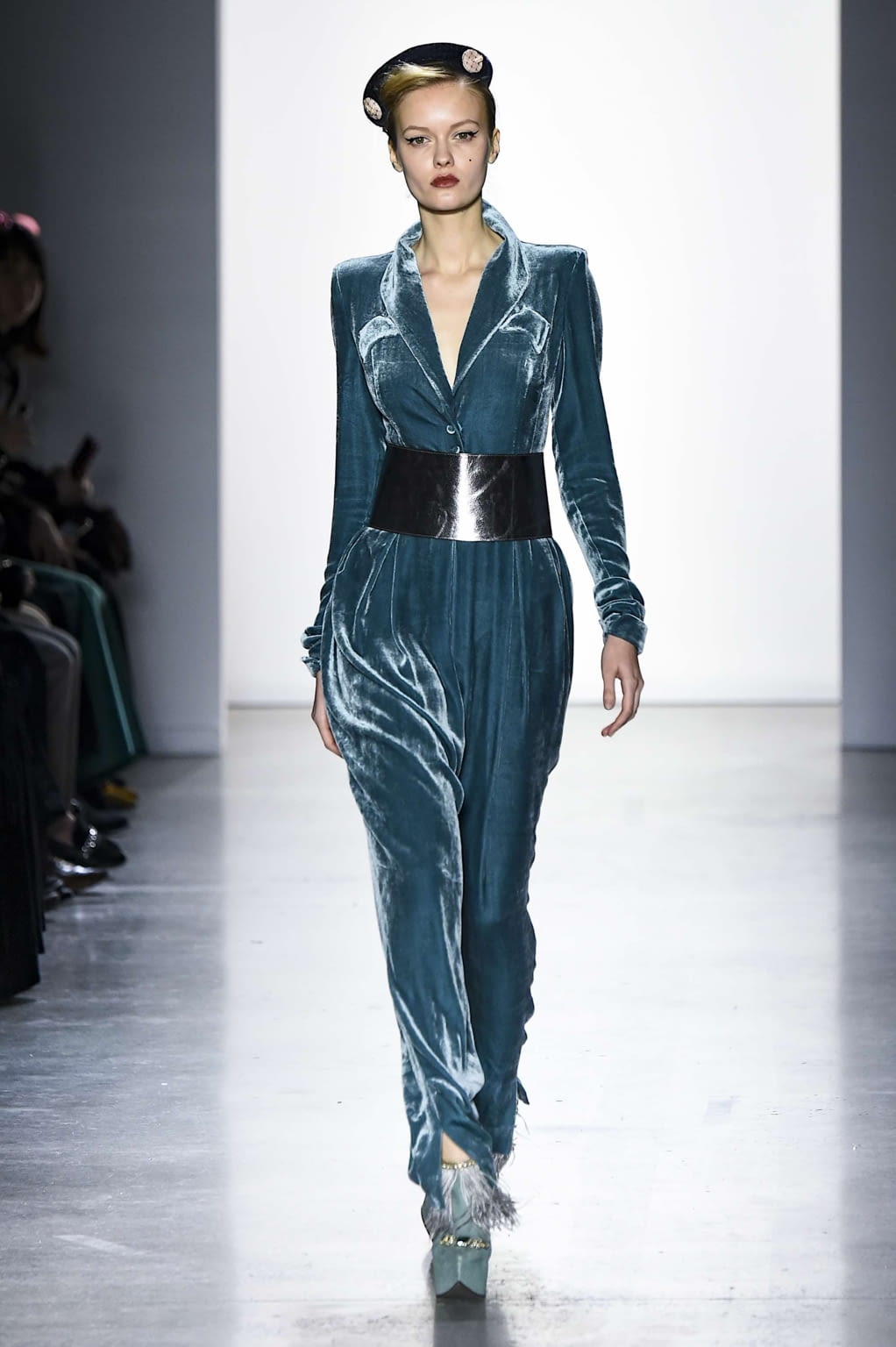 Fashion Week New York Fall/Winter 2019 look 10 from the Son Jung Wan collection 女装