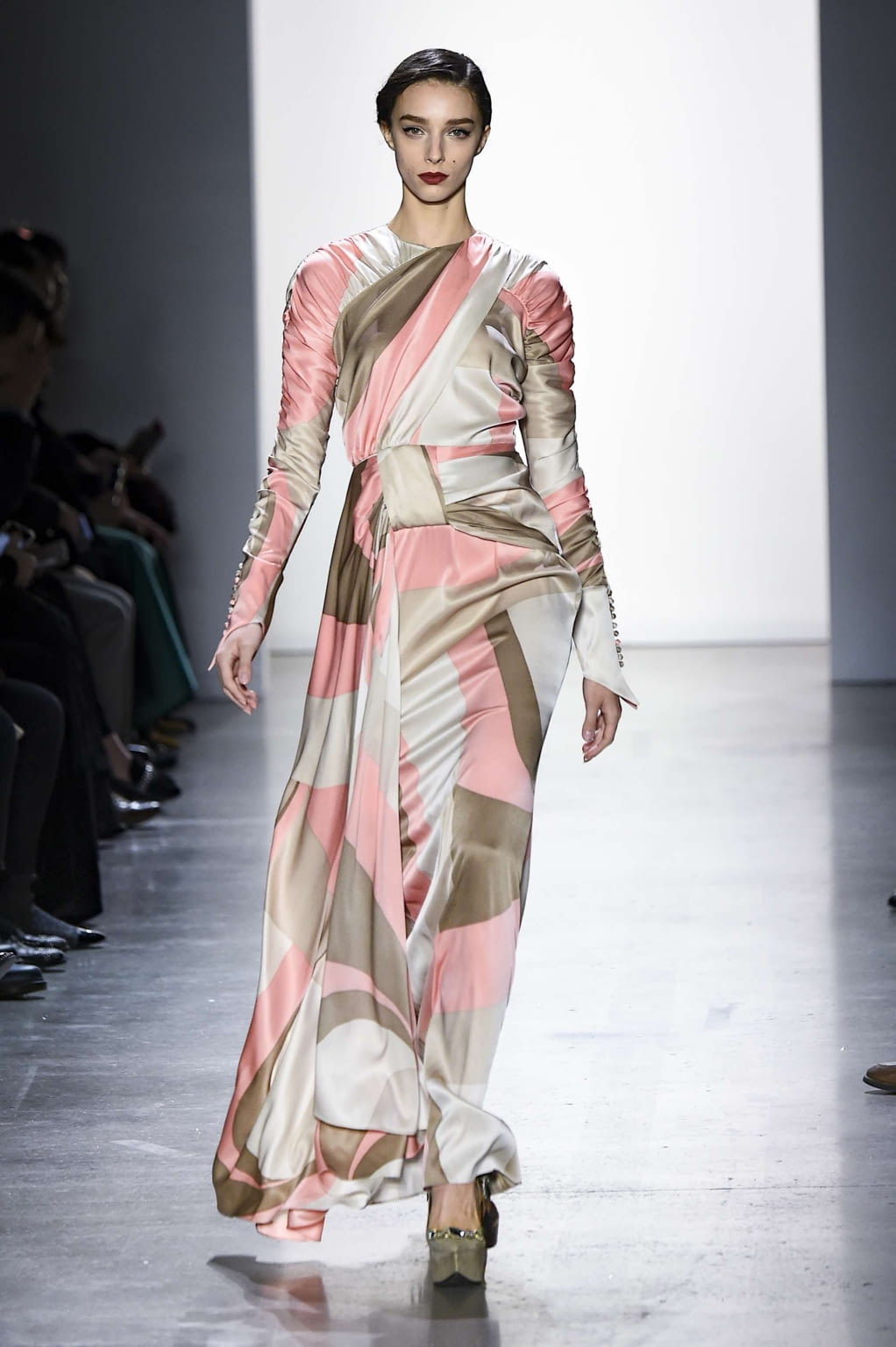 Fashion Week New York Fall/Winter 2019 look 35 de la collection Son Jung Wan womenswear