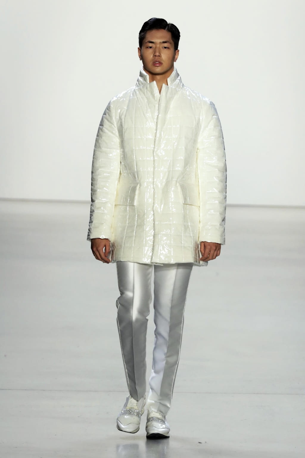 Fashion Week New York Fall/Winter 2020 look 39 de la collection Son Jung Wan womenswear