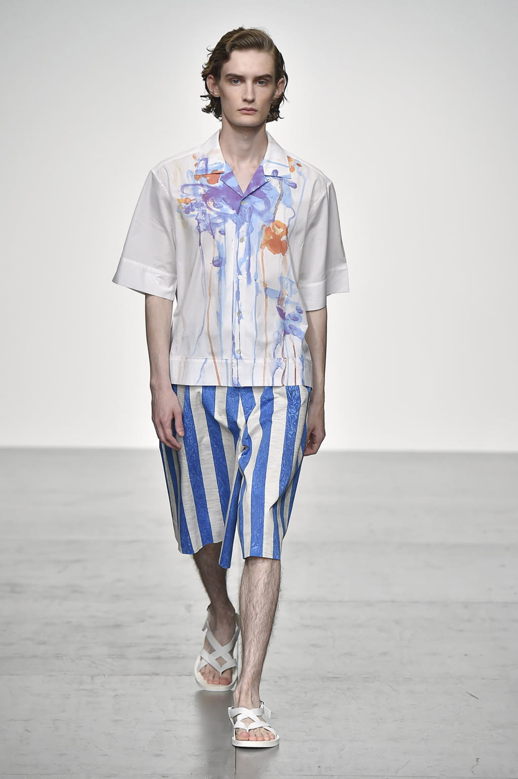 Fashion Week London Spring/Summer 2018 look 3 from the Songzio collection menswear