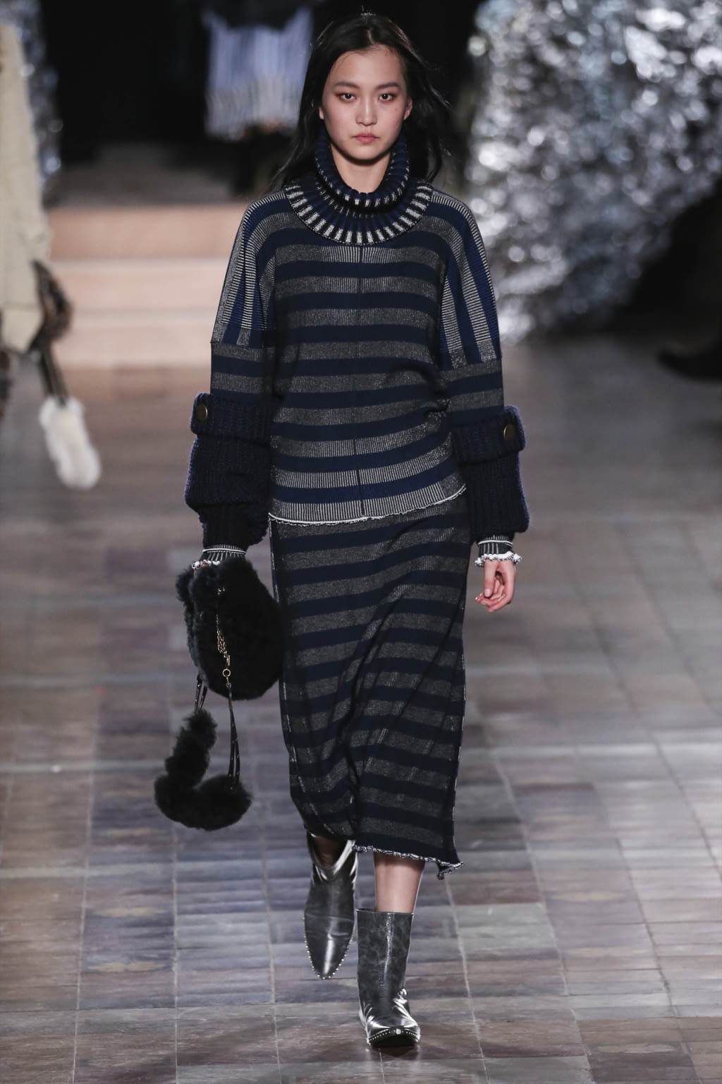 Fashion Week Paris Fall/Winter 2017 look 19 from the Sonia Rykiel collection 女装