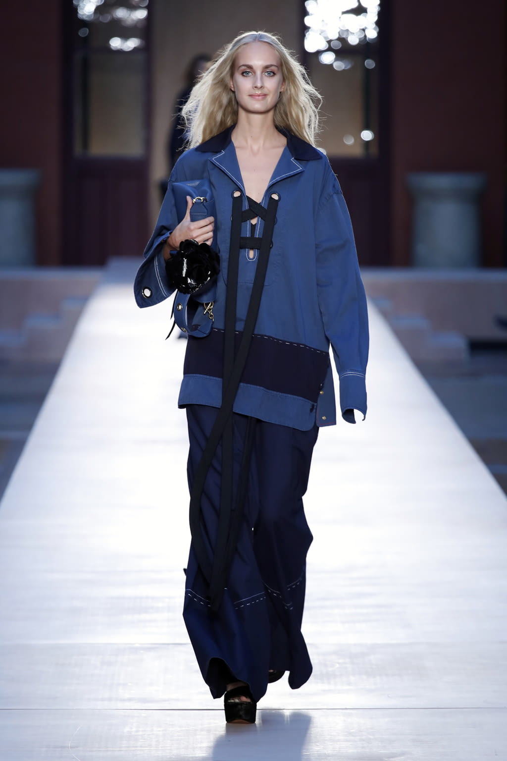 Fashion Week Paris Spring/Summer 2017 look 1 from the Sonia Rykiel collection womenswear