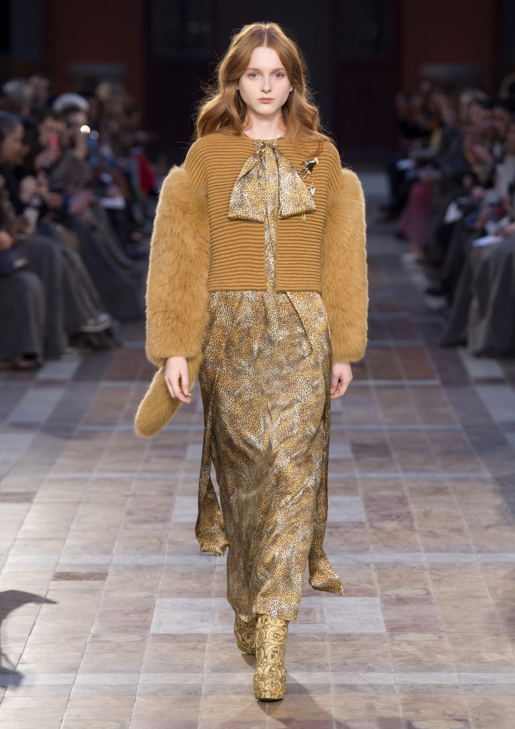 Fashion Week Paris Fall/Winter 2016 look 34 from the Sonia Rykiel collection womenswear