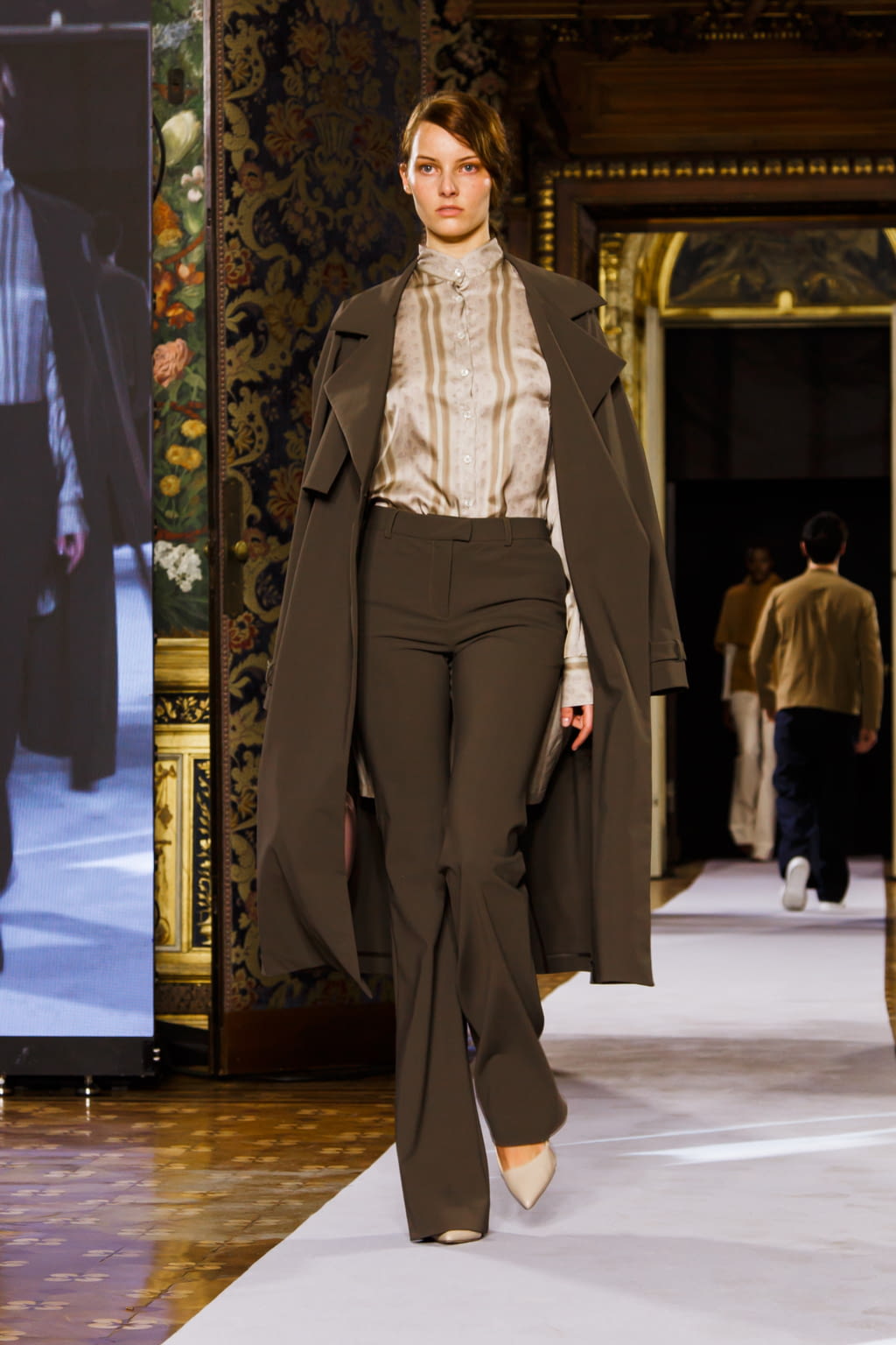 Fashion Week Milan Fall/Winter 2022 look 7 from the Sophia Nubes collection 女装