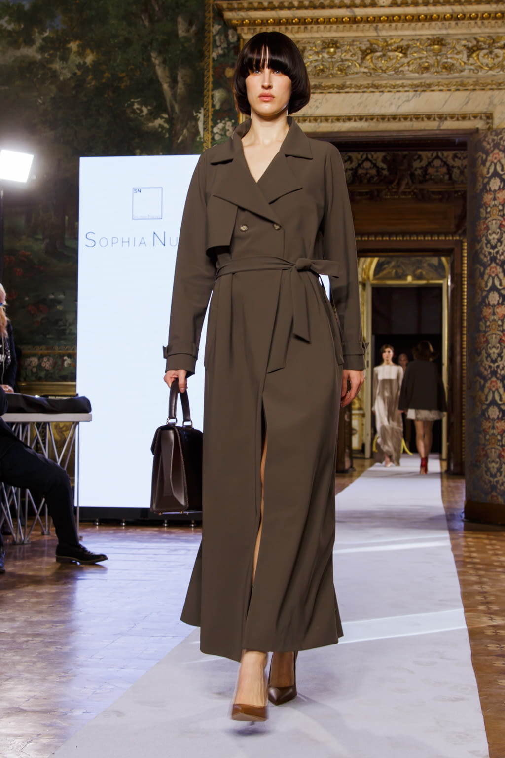 Fashion Week Milan Fall/Winter 2022 look 11 from the Sophia Nubes collection 女装