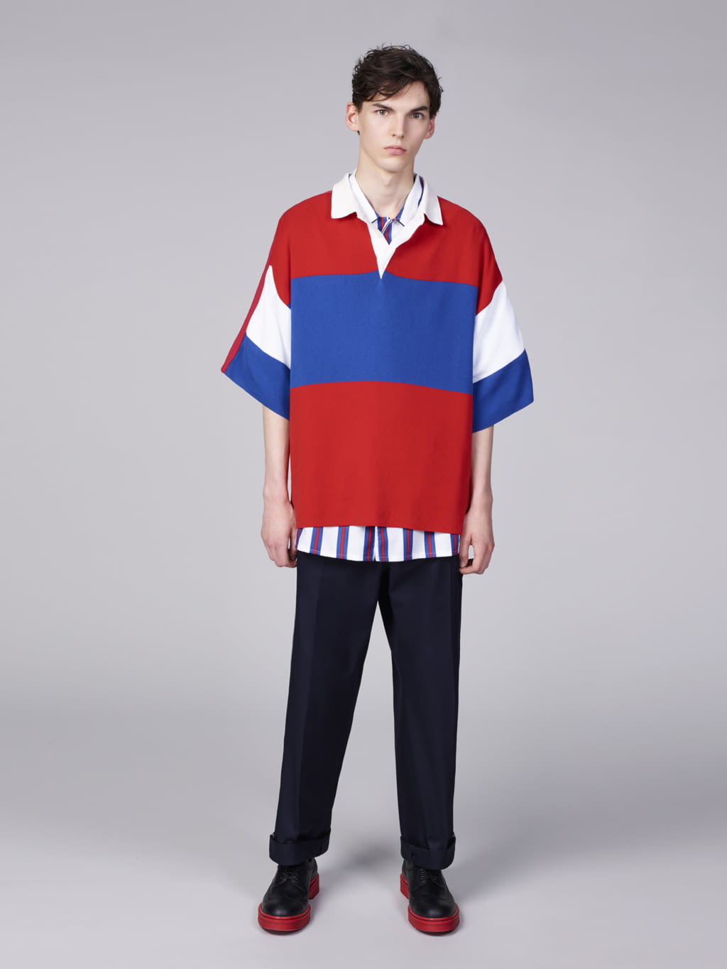 Fashion Week Florence Spring/Summer 2018 look 1 from the Tommy Hilfiger collection menswear