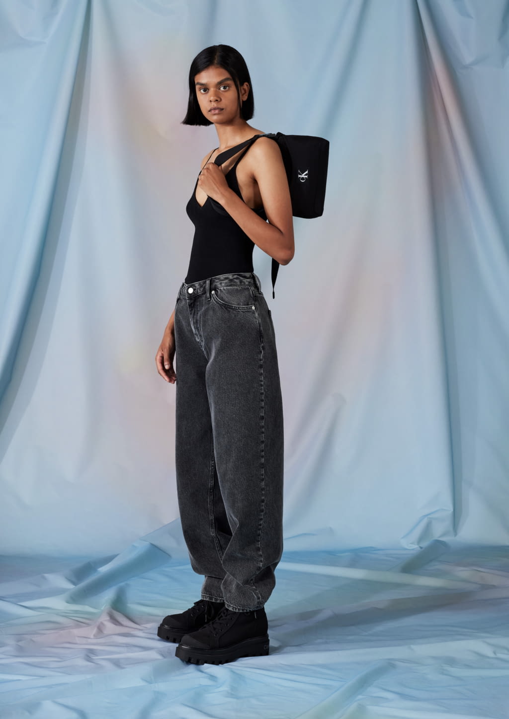 Fashion Week New York Spring/Summer 2022 look 1 from the Calvin Klein Jeans collection womenswear