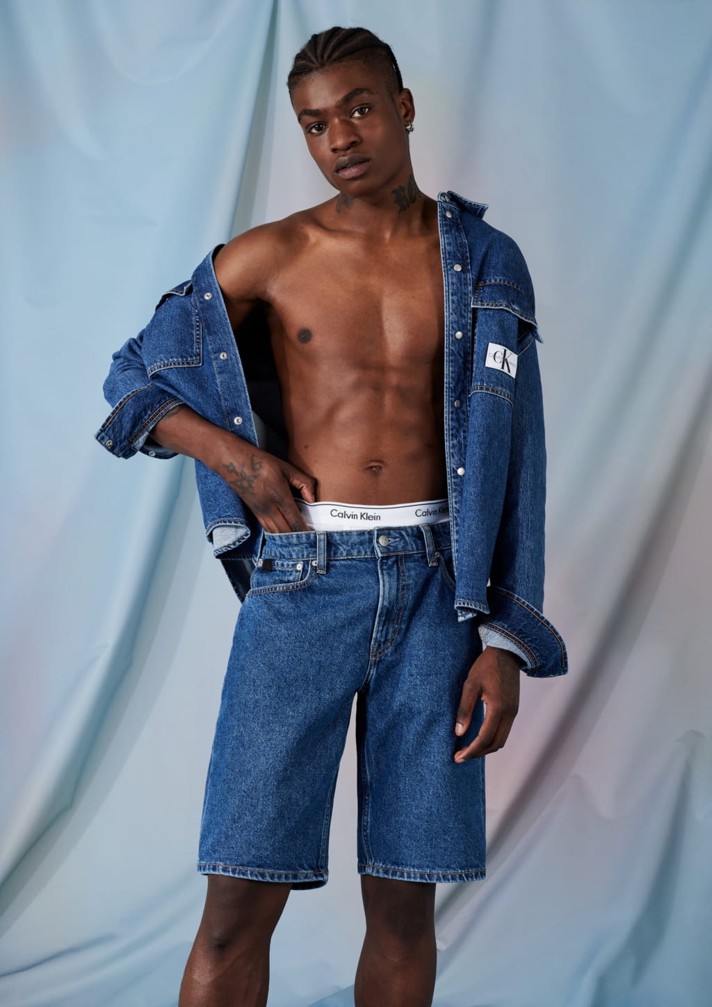 Fashion Week New York Spring/Summer 2022 look 23 from the Calvin Klein Jeans collection womenswear