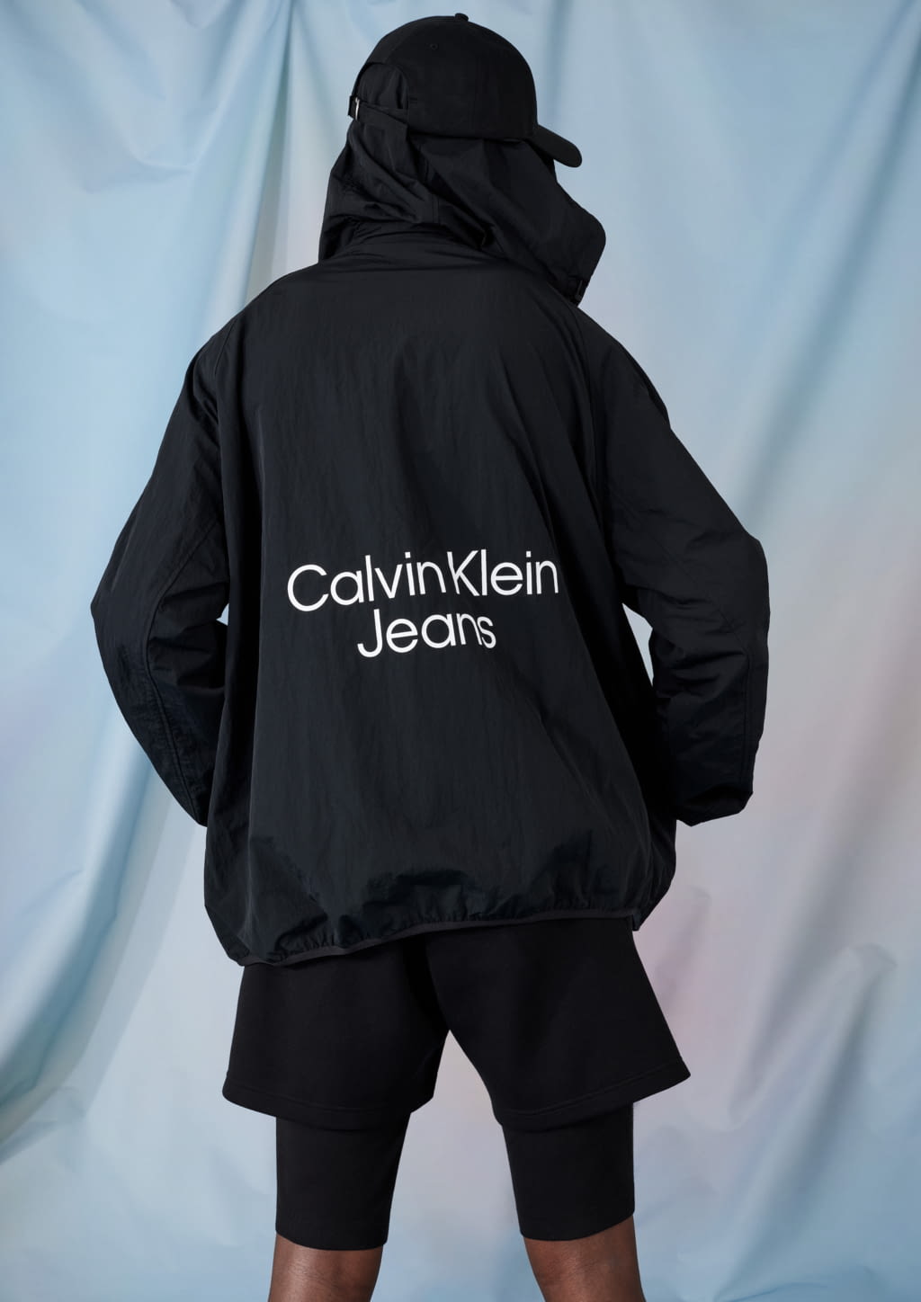 Fashion Week New York Spring/Summer 2022 look 31 from the Calvin Klein Jeans collection womenswear