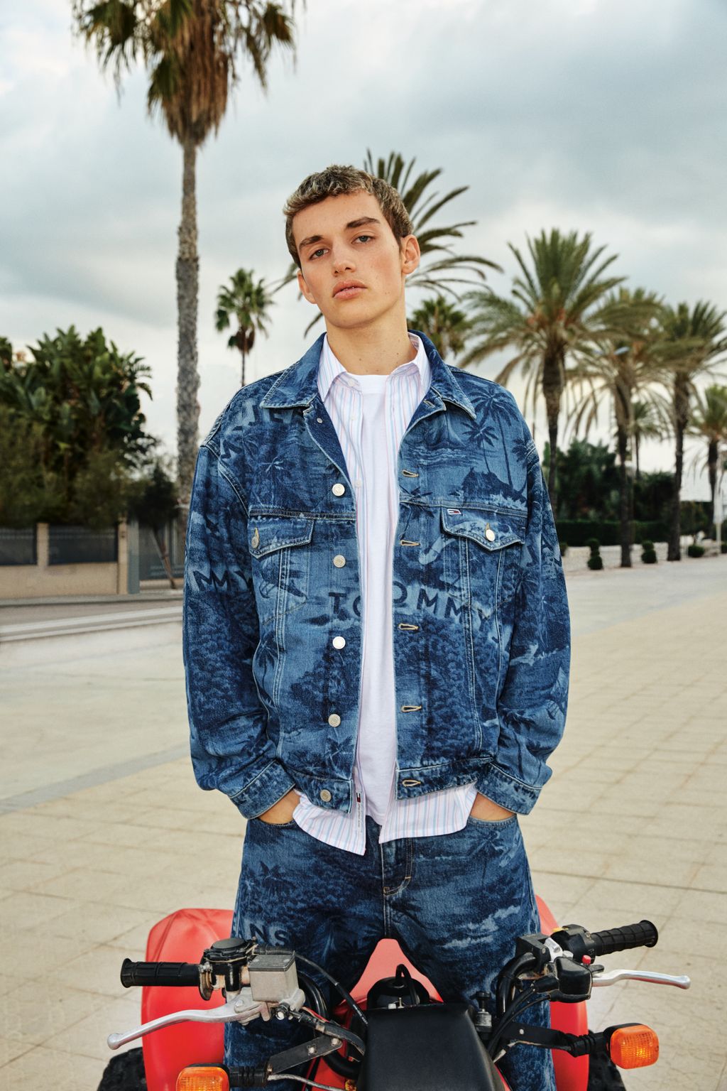 Fashion Week New York Spring/Summer 2024 look 12 from the Tommy Jeans collection womenswear