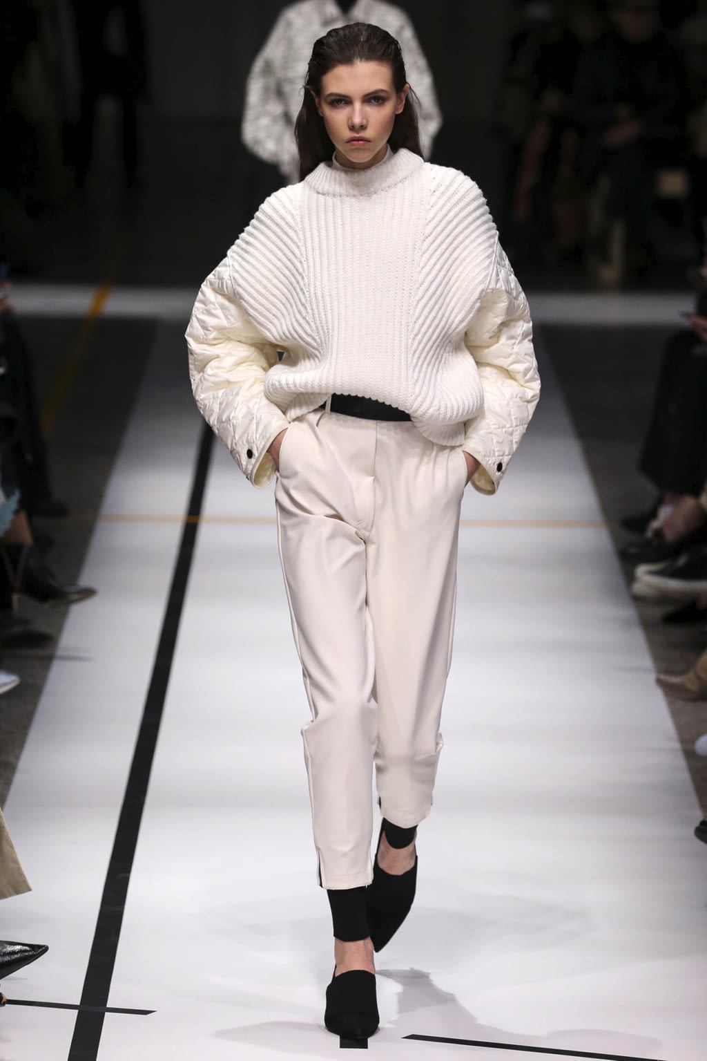 Fashion Week Milan Fall/Winter 2017 look 11 from the Sportmax collection 女装