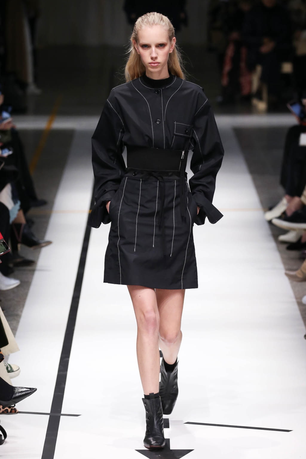 Fashion Week Milan Fall/Winter 2017 look 14 from the Sportmax collection womenswear