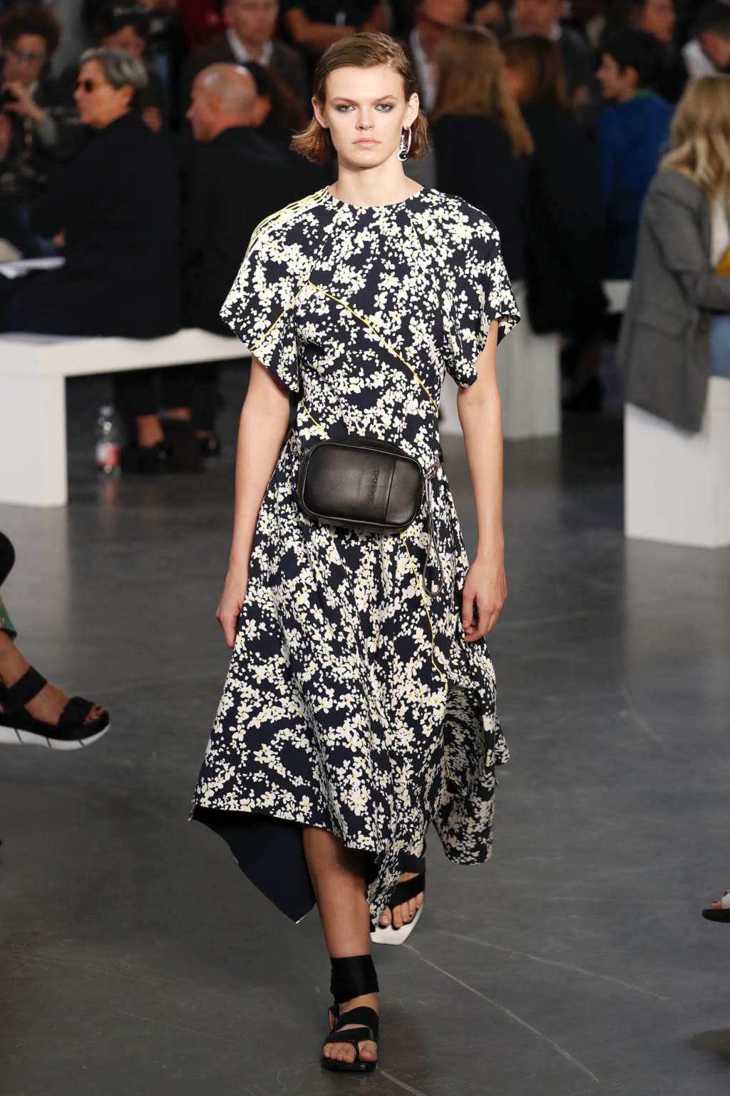 Fashion Week Milan Spring/Summer 2018 look 19 from the Sportmax collection womenswear