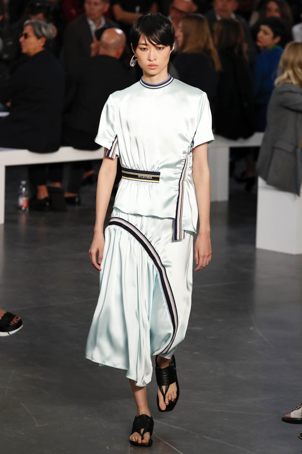 Fashion Week Milan Spring/Summer 2018 look 29 from the Sportmax collection womenswear
