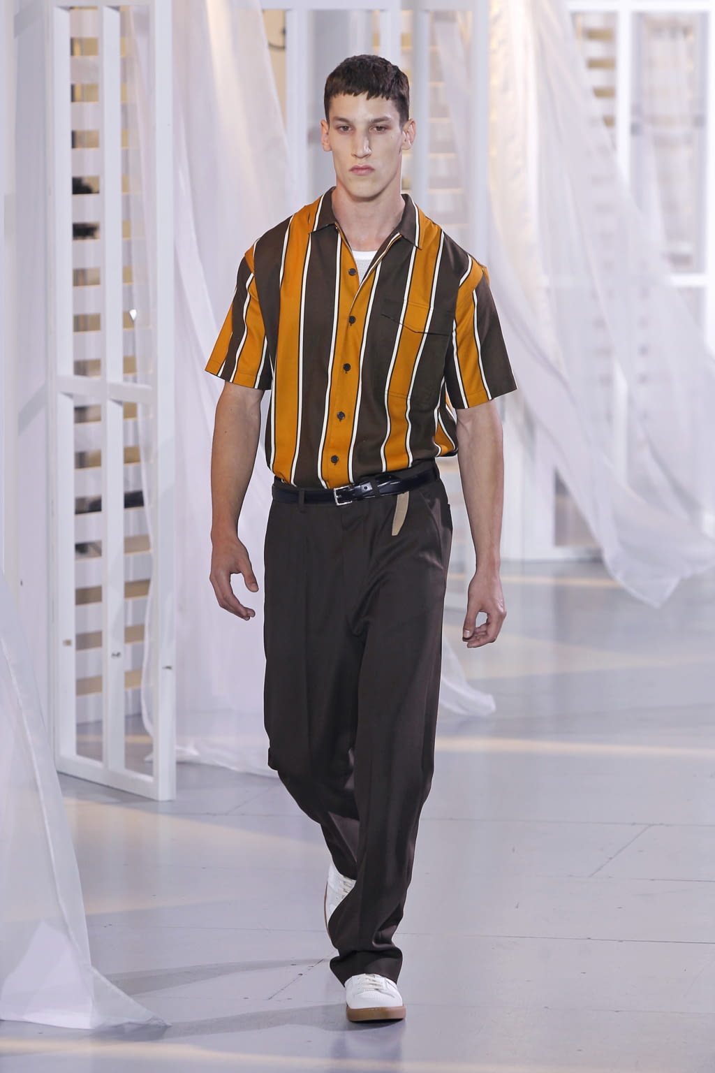 Fashion Week Paris Spring/Summer 2017 look 8 from the Ami collection menswear