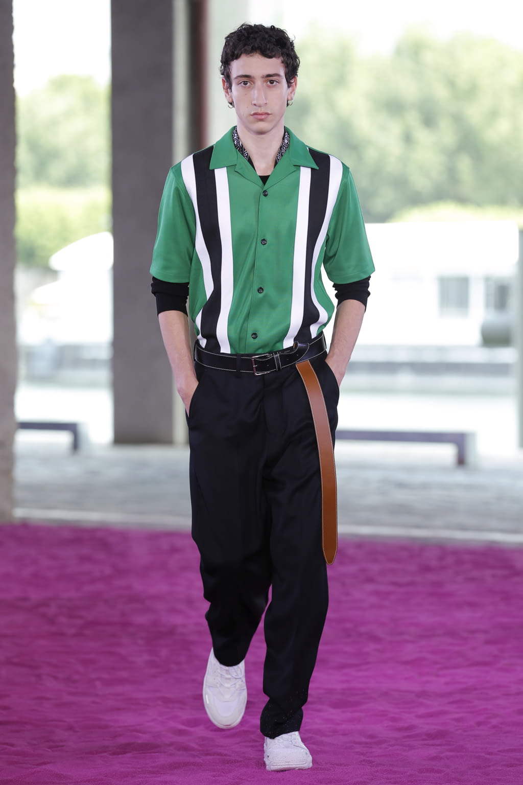 Fashion Week Paris Spring/Summer 2018 look 9 from the Ami collection menswear