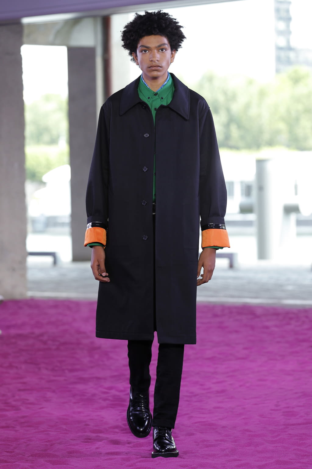 Fashion Week Paris Spring/Summer 2018 look 14 from the Ami collection menswear