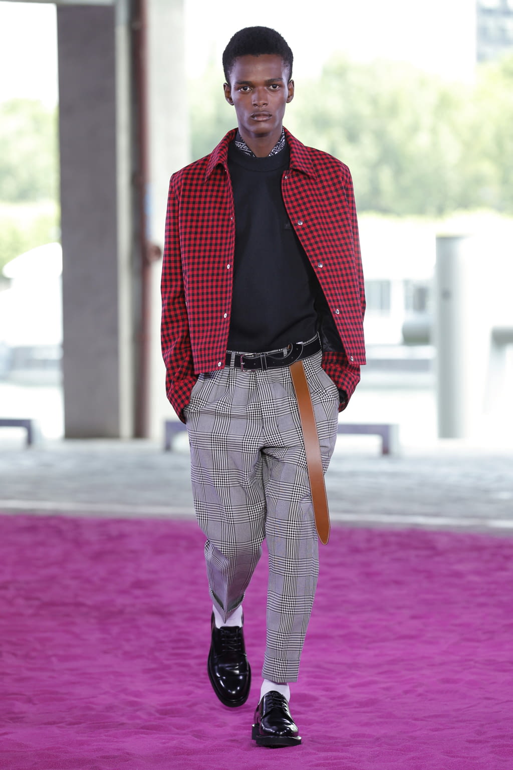 Fashion Week Paris Spring/Summer 2018 look 25 from the Ami collection 男装